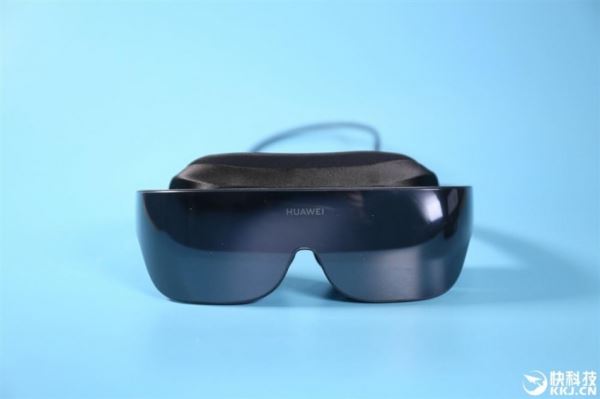 Huawei выпускает в продажу очки VR Glass