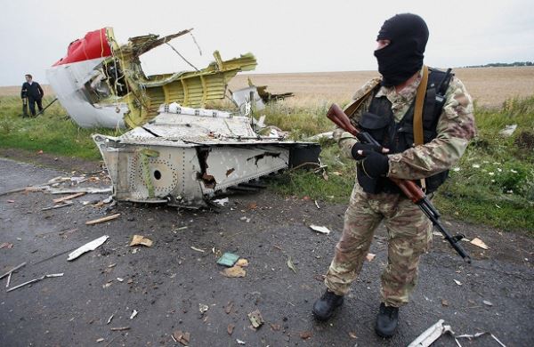 <br />
Дело обвиняемого по Боингу MH17 россиянина не станут переводить на русский<br />
