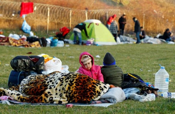 <br />
МИД Турции обвинил ЕС в лицемерном подходе из-за заявления о мигрантах<br />

